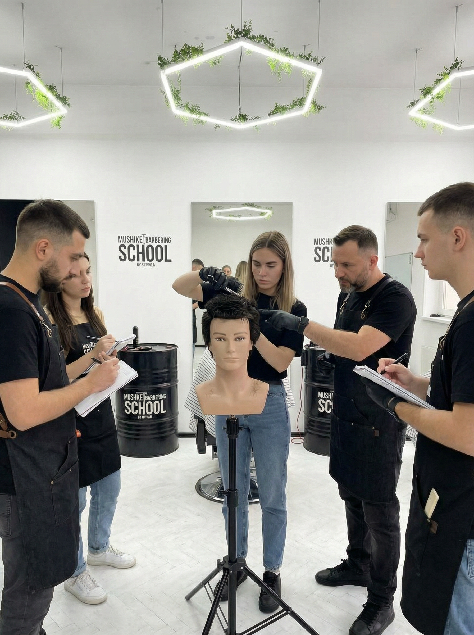 Из парикмахера в барберы